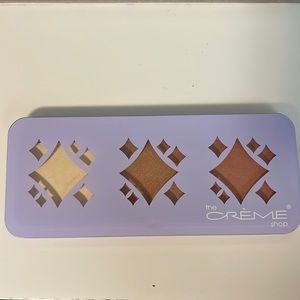 The crème shop powder highlighter pallet